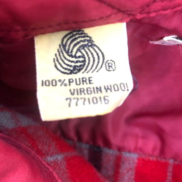St. John’s Bay Vintage Wool Red Plaid Outdoors Button Down Flannel Shirt M - Picture 10 of 16